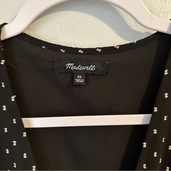 Madewell Flutter-Sleeve Peplum Top in Clipdot Size XS - Picture 3 of 7